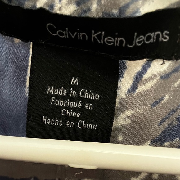 Women’s multicolored Calvin Klein blouse.  Gathers at the waist, good condition - Picture 3 of 3